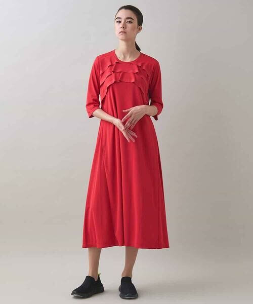 HIROKO KOSHINO/ヒロココシノ ジョイントテープラッフルデザインワンピース /洗える レッド L HIROKO KOSHINO/ヒロココシノ ジョイントテープラッフルデザインワンピース /洗える レッド L