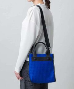 HIROKO KOSHINO / ヒロココシノ ショルダーバッグ | スクエアエンボスショルダーバッグ