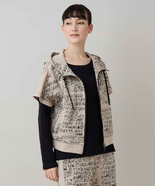 HIROKO KOSHINO / ヒロココシノ ベスト | ロゴデザインフレンチスリーブベスト/洗える | 詳細1