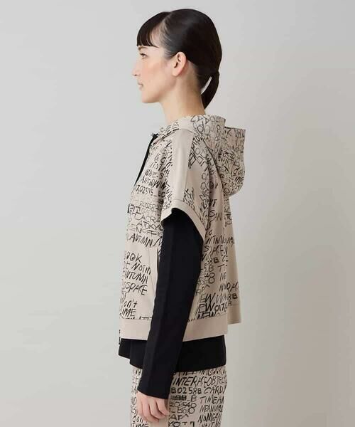 HIROKO KOSHINO / ヒロココシノ ベスト | ロゴデザインフレンチスリーブベスト/洗える | 詳細2