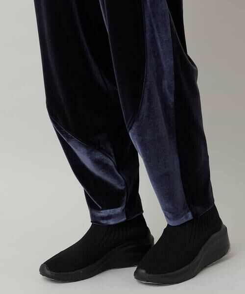 HIROKO KOSHINO / ヒロココシノ チノ・ワークパンツ | ラウンドシルエットベロアパンツ/洗える | 詳細10