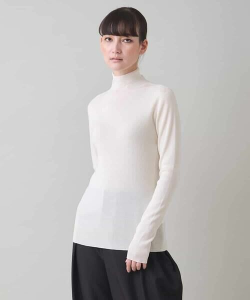 HIROKO KOSHINO/ヒロココシノ インナーハイネックニットプルオーバー アイボリー M