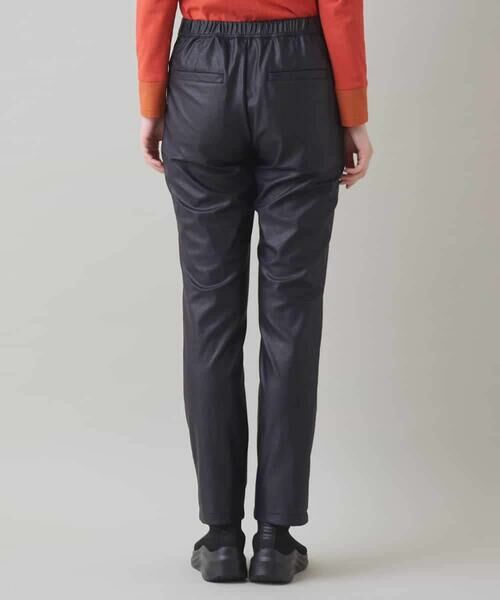 HIROKO KOSHINO / ヒロココシノ チノ・ワークパンツ | レザーライクスリムパンツ/洗える | 詳細2