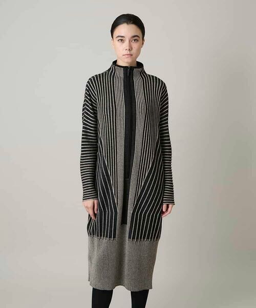 HIROKO KOSHINO / ヒロココシノ ロング・マキシ丈ワンピース | 立体ストライプデザインニットワンピース /日本製 | 詳細1