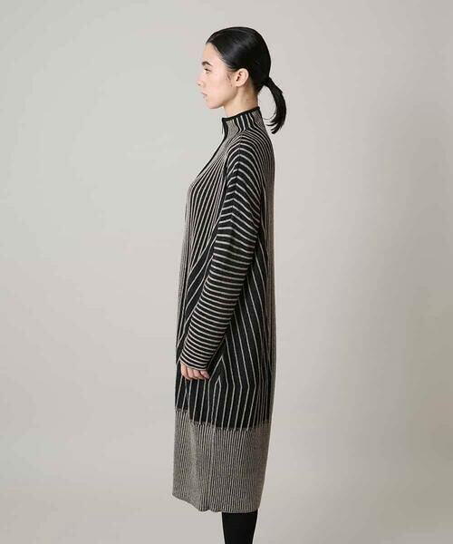 HIROKO KOSHINO / ヒロココシノ ロング・マキシ丈ワンピース | 立体ストライプデザインニットワンピース /日本製 | 詳細2