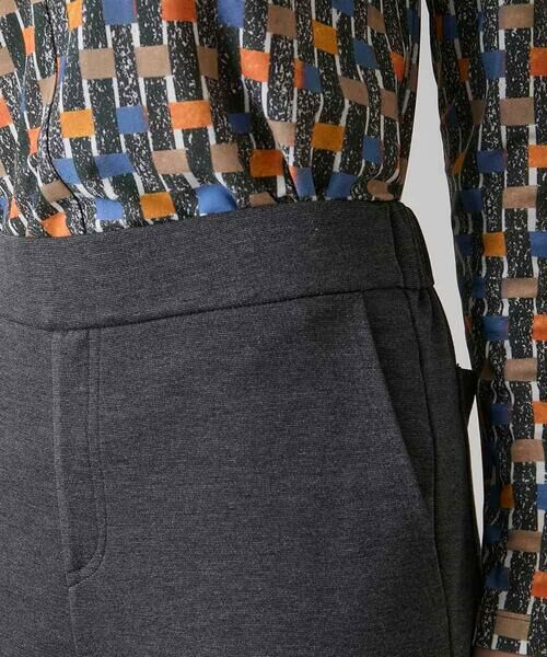 HIROKO KOSHINO / ヒロココシノ チノ・ワークパンツ | ギャザーアクセント切り替えデザインパンツ/日本製/洗える | 詳細5