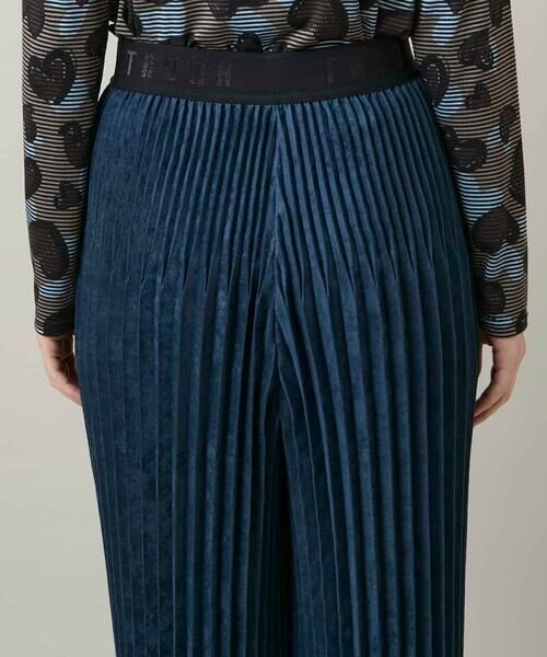 HIROKO KOSHINO / ヒロココシノ チノ・ワークパンツ | エコスエードアコーディオンプリーツパンツ | 詳細5