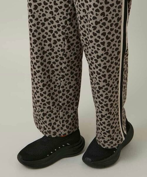 HIROKO KOSHINO / ヒロココシノ チノ・ワークパンツ | ハートアニマル柄プリントストレッチパンツ /洗える | 詳細8