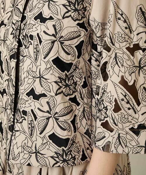 HIROKO KOSHINO / ヒロココシノ シャツ・ブラウス | カットワークフラワーブラウス /洗える | 詳細10