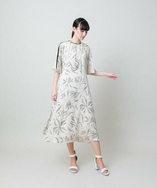 HIROKO KOSHINO / ヒロココシノ ロング・マキシ丈ワンピース | ラインフラワーワンピース /日本製/洗える | 詳細13