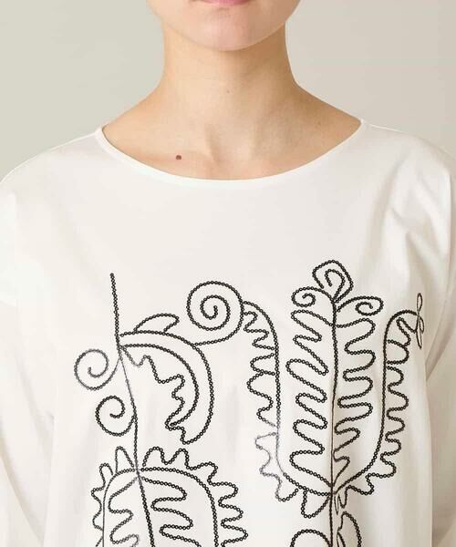 HIROKO KOSHINO / ヒロココシノ カットソー | ボタニカルモチーフ刺繍ロングTシャツ/洗える | 詳細4