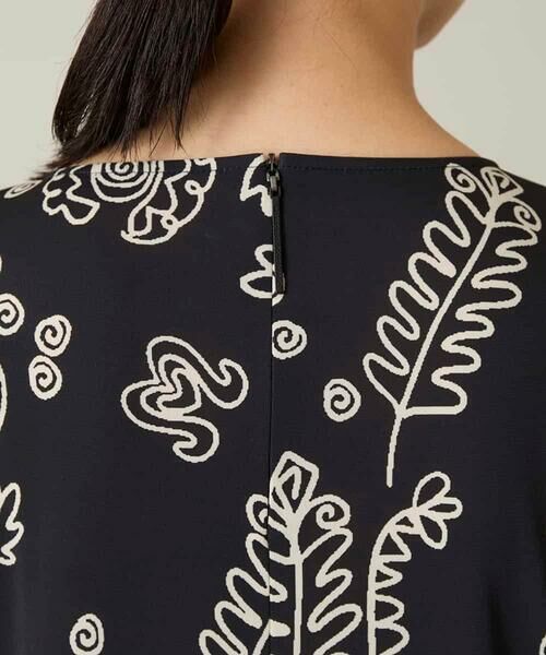 HIROKO KOSHINO / ヒロココシノ ロング・マキシ丈ワンピース | ボタニカルプリントサイドポケットワンピース /日本製/洗える | 詳細9