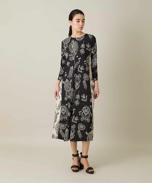 HIROKO KOSHINO / ヒロココシノ ロング・マキシ丈ワンピース | ボタニカルプリントサイドポケットワンピース /日本製/洗える（ブラック）