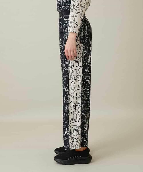 HIROKO KOSHINO / ヒロココシノ チノ・ワークパンツ | ドッグモチーフイージーパンツ/日本製/洗える | 詳細2