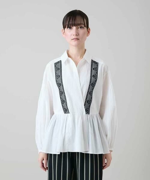 HIROKO KOSHINO / ヒロココシノ シャツ・ブラウス | 刺繍アクセントカシュクールブラウス/洗える | 詳細1