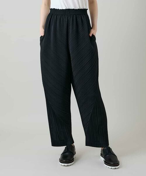 HIROKO KOSHINO / ヒロココシノ チノ・ワークパンツ | ランダムプリーツシルエットパンツ/洗える（ブラック）