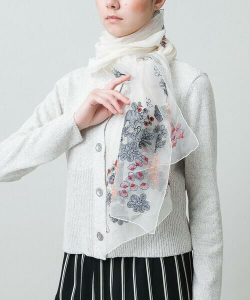 HIROKO KOSHINO / ヒロココシノ マフラー・ショール・スヌード・ストール | オリエンタルアニマル刺繍ストール（ホワイト）