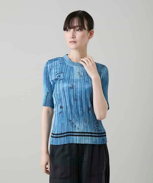 HIROKO KOSHINO / ヒロココシノ カットソー | デニム風ロゴプリントプリーツプルオーバー/洗える（ライトブルー）