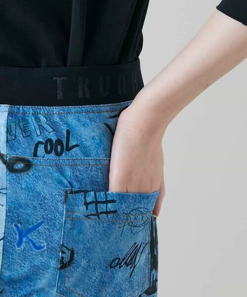 HIROKO KOSHINO / ヒロココシノ チノ・ワークパンツ | デニム風アートプリントレギンスパンツ/日本製/洗える | 詳細7
