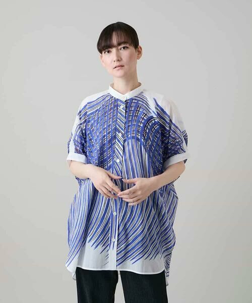 HIROKO KOSHINO / ヒロココシノ シャツ・ブラウス | ウェーブストライプコットンブラウス /日本製/洗える（ブルー）