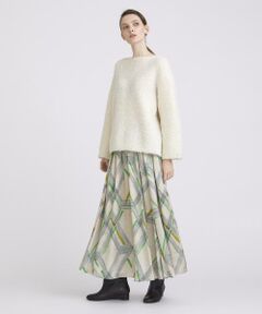 【2022 Autumn&Winter】<br/><br/>流れるようなサテンの素材感が映えるマキシレングスのスカート。<br/>温かみのあるゆったりしたニットなどに合わせ、リラックス感のあるエレガントスタイルに。<br/>生地はイタリア老舗メーカーFASAC(ファザック)社による、ペインティング風幾何プリント。<br/>ニュアンスのある上品なカラーハーモニー、軽いサテン素材で、シーズン問わずにお召し頂けます。<br/><br/>＊＊＊＊＊＊＊＊＊＊＊＊＊＊＊＊＊＊＊＊＊＊<br/>透け感：なし<br/>裏地：なし<br/>伸縮性：なし<br/>光沢感：あり<br/>生地の厚さ：薄い<br/>生地の重さ：軽い<br/>ウエスト：後ろゴム<br/>ポケット：なし<br/>手洗い：可<br/>＊＊＊＊＊＊＊＊＊＊＊＊＊＊＊＊＊＊＊＊＊＊<br/><br/>【モデル】<br/>身長:173cm 着用サイズ:2(M)<br/>　