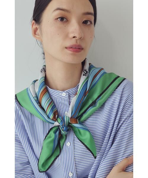 緑色のスカーフは肌の綺麗な女性を引き立てます Delvauxが最適です Instyle Japan スカーフ レディース ストール シルク100