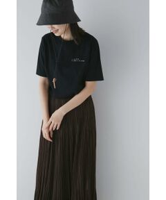 ◆ショート丈ロゴＴシャツ