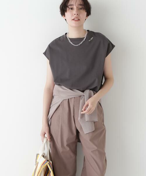 human woman/ヒューマンウーマン ◆ミニ裏毛刺繍ロゴプルオーバー チャコール1 M human woman/ヒューマンウーマン ◆ミニ裏毛刺繍ロゴプルオーバー チャコール1 M