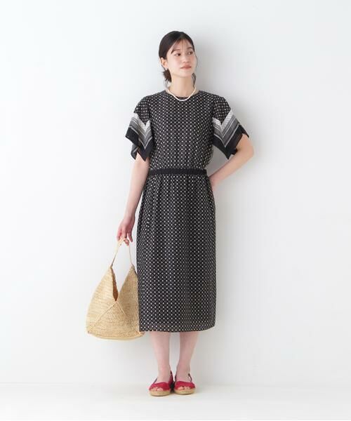 human woman / ヒューマンウーマン ワンピース | ◆コットンセルロースパネル幾何プリントフレアスリーブワンピース | 詳細2