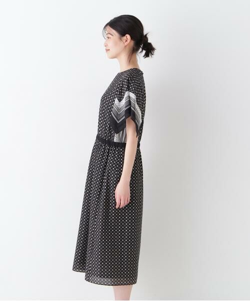 human woman / ヒューマンウーマン ワンピース | ◆コットンセルロースパネル幾何プリントフレアスリーブワンピース | 詳細4