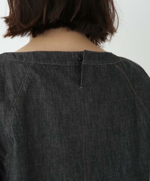 human woman / ヒューマンウーマン シャツ・ブラウス | ◆ライトオンスデニムボートネックブラウス | 詳細11