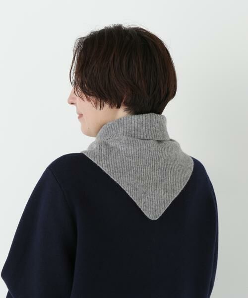 human woman / ヒューマンウーマン マフラー・ショール・スヌード・ストール | ◆ラムウールトライアングルストール | 詳細2