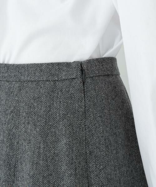 human woman / ヒューマンウーマン スカート | ヘリンボーンツィードタックスカート | 詳細7