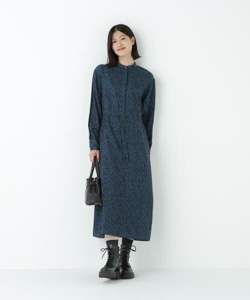 human woman / ヒューマンウーマン ワンピース | プチフラワープリントブラウジングバンドカラーワンピース | 詳細3