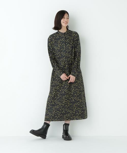 human woman / ヒューマンウーマン ワンピース | プチフラワープリントブラウジングバンドカラーワンピース | 詳細9