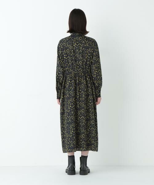 human woman / ヒューマンウーマン ワンピース | プチフラワープリントブラウジングバンドカラーワンピース | 詳細13