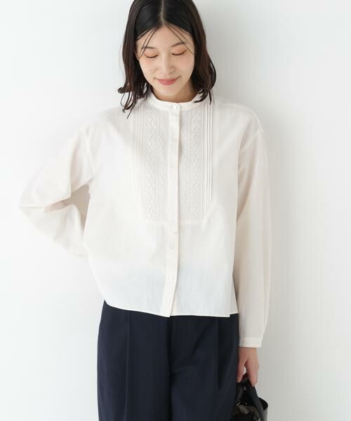 human woman / ヒューマンウーマン シャツ・ブラウス | レースドッキングハンドカラーブラウス（エクリュ1）