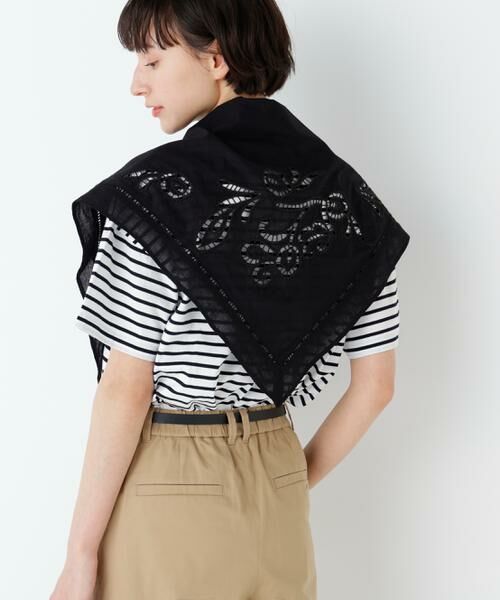 human woman / ヒューマンウーマン マフラー・ショール・スヌード・ストール | カットワーク刺繍トライアングルスカーフ | 詳細3
