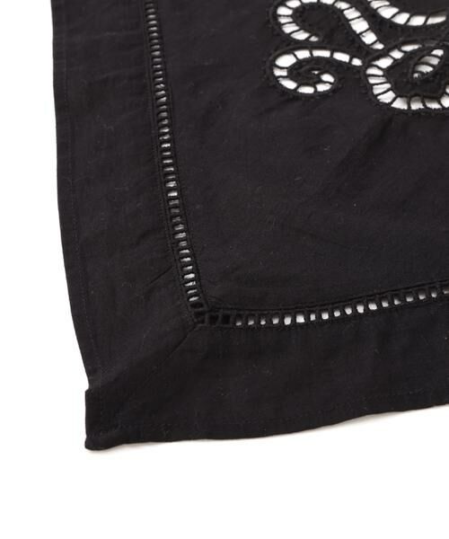 human woman / ヒューマンウーマン マフラー・ショール・スヌード・ストール | カットワーク刺繍トライアングルスカーフ | 詳細7