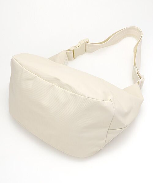 HUNTER / ハンター ショルダーバッグ | ナイロン ミディ ホーボー ボーン イン スコットランド | 詳細4