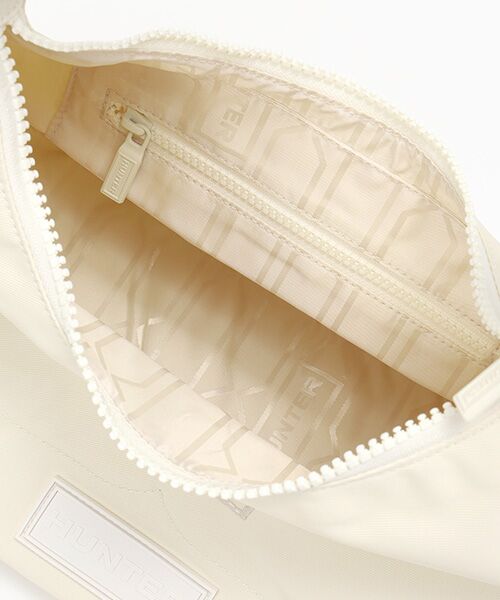 HUNTER / ハンター ショルダーバッグ | ナイロン ミディ ホーボー ボーン イン スコットランド | 詳細5