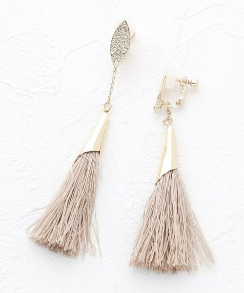 セール タッセルイヤリング ピアス イヤリング Hushush