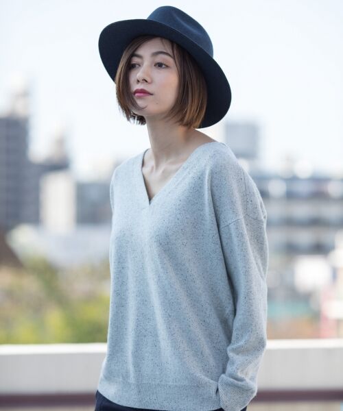 セール】 【洗える】【カシミヤ混】Linda 浅Vネックニット (ニット