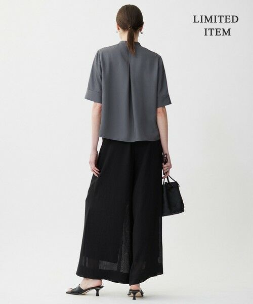【ICB アイシービー】シルキーツイル クロップドシャツ/美品/光沢/ブラック ICB ブラウス シャツ 「WEB限定・洗える」 シルキーツイル