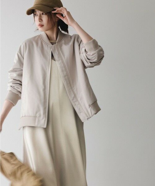 ICB/アイシービー 【洗える】 マットサテン MA-1ブルゾン トープ系 2 ICB/アイシービー 【洗える】 マットサテン MA-1ブルゾン トープ系 2