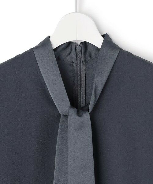 ICB / アイシービー シャツ・ブラウス | FluidBackSatin ドルマンスリーブボウタイブラウス | 詳細5