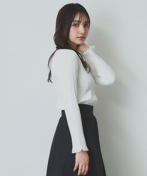 index / インデックス ニット・セーター | ゴールドモチーフ付きケーブルニット【洗濯機洗い可】 | 詳細1