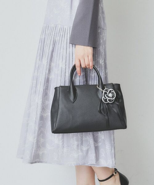 index / インデックス ショルダーバッグ | 【2WAY】フラワーチャーム付きショルダー取外し可バッグ | 詳細2