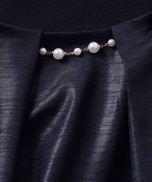 index / インデックス シャツ・ブラウス | パール調チェーン付きフロントタックトップス【洗濯機洗い可】 | 詳細12