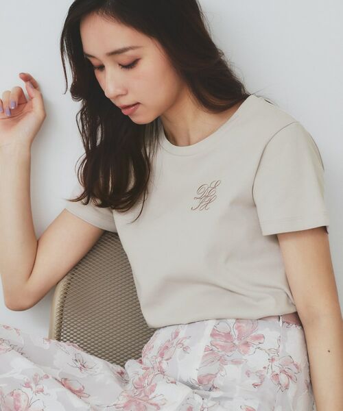 セール】 エンブレム刺繍Tシャツ【UV/接触冷感/洗濯機洗い可